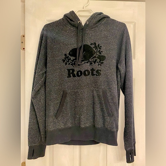 Women’s ROOTS Hoodie. Size Medium. Colour: Black Pepper. - Picture 3 of 5